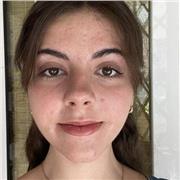 Profesora particular de la ESO. He estudiado bachillerato científico y actualmente estudio en la universidad de Barcelona.